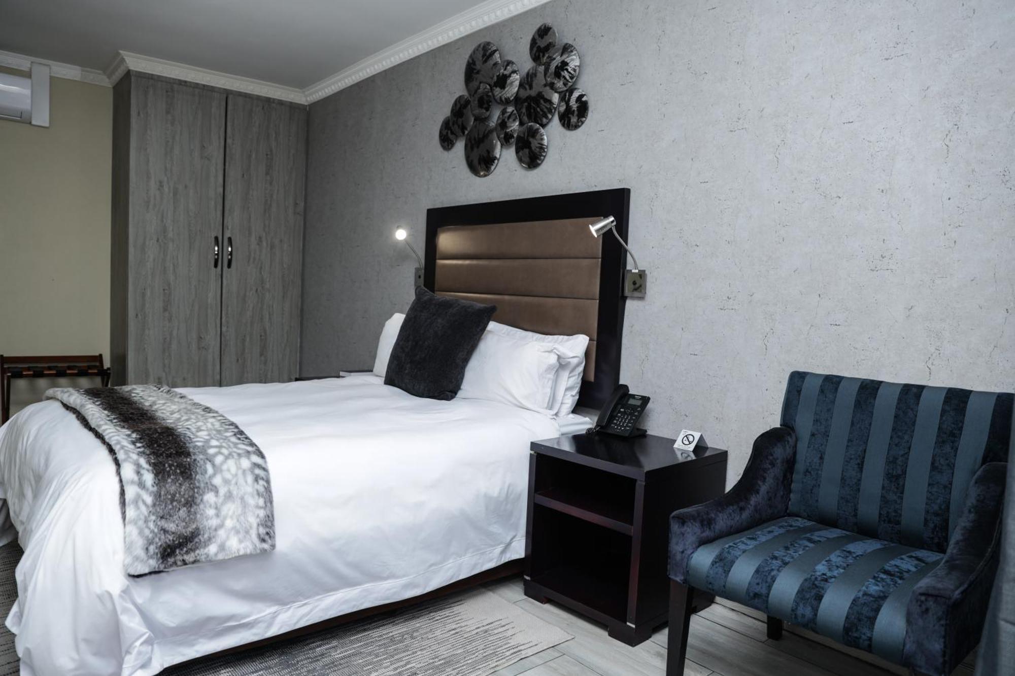 Q'S Boutique Stay Standerton المظهر الخارجي الصورة